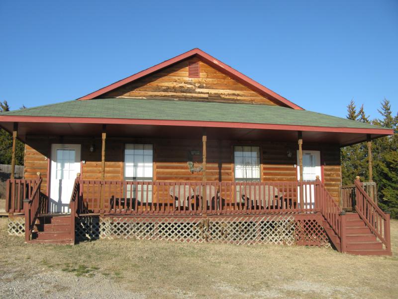 The Getaway - Cedar Creek Cabins