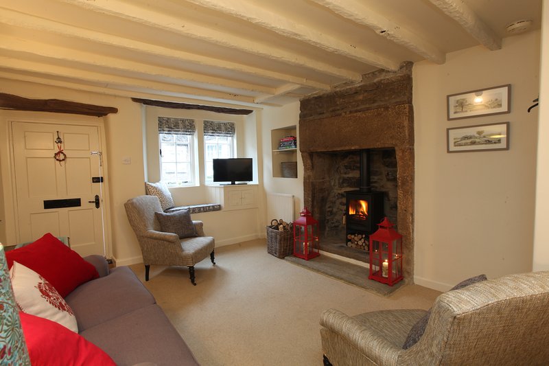 Stylish and comfortable, The Bobbin, Grade II listed Cottage