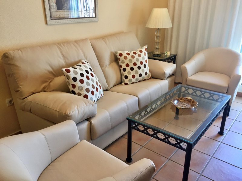 PRECIOUS PENTHOUSE IN THE GOLF COURSE OF ISLANTIILA