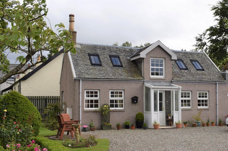 Tighbeag Holiday Cottage