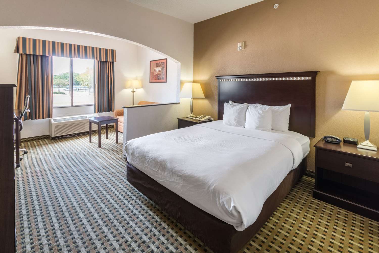 QUALITY SUITES BURLESON - FT. WORTH