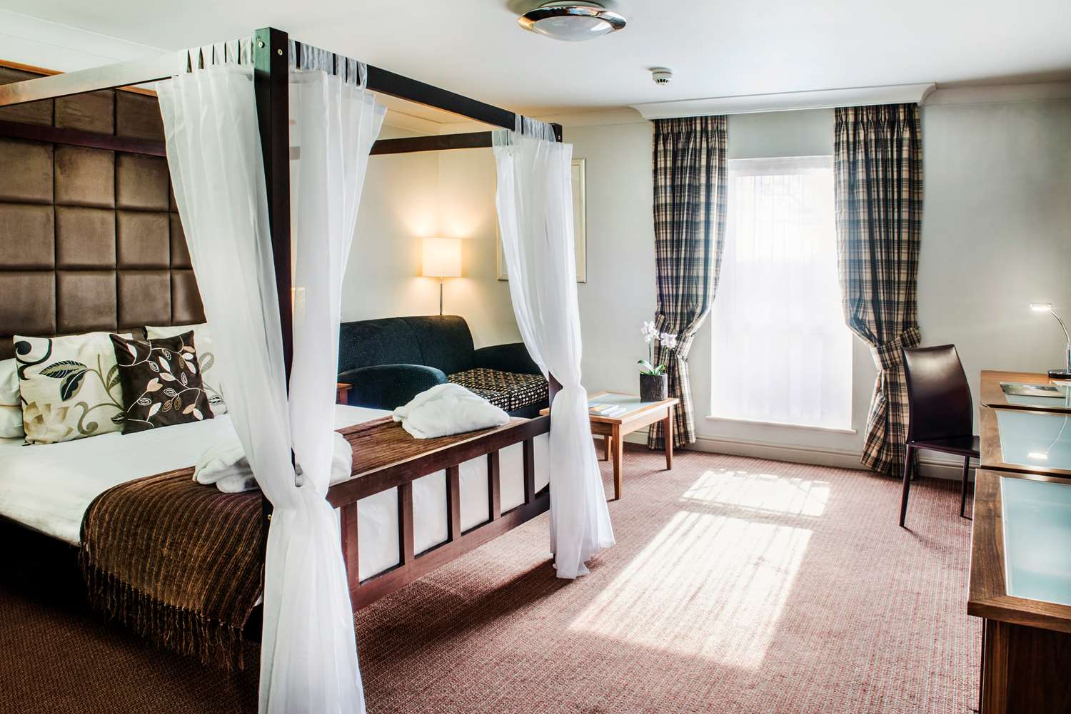DE VERE CRANAGE ESTATE
