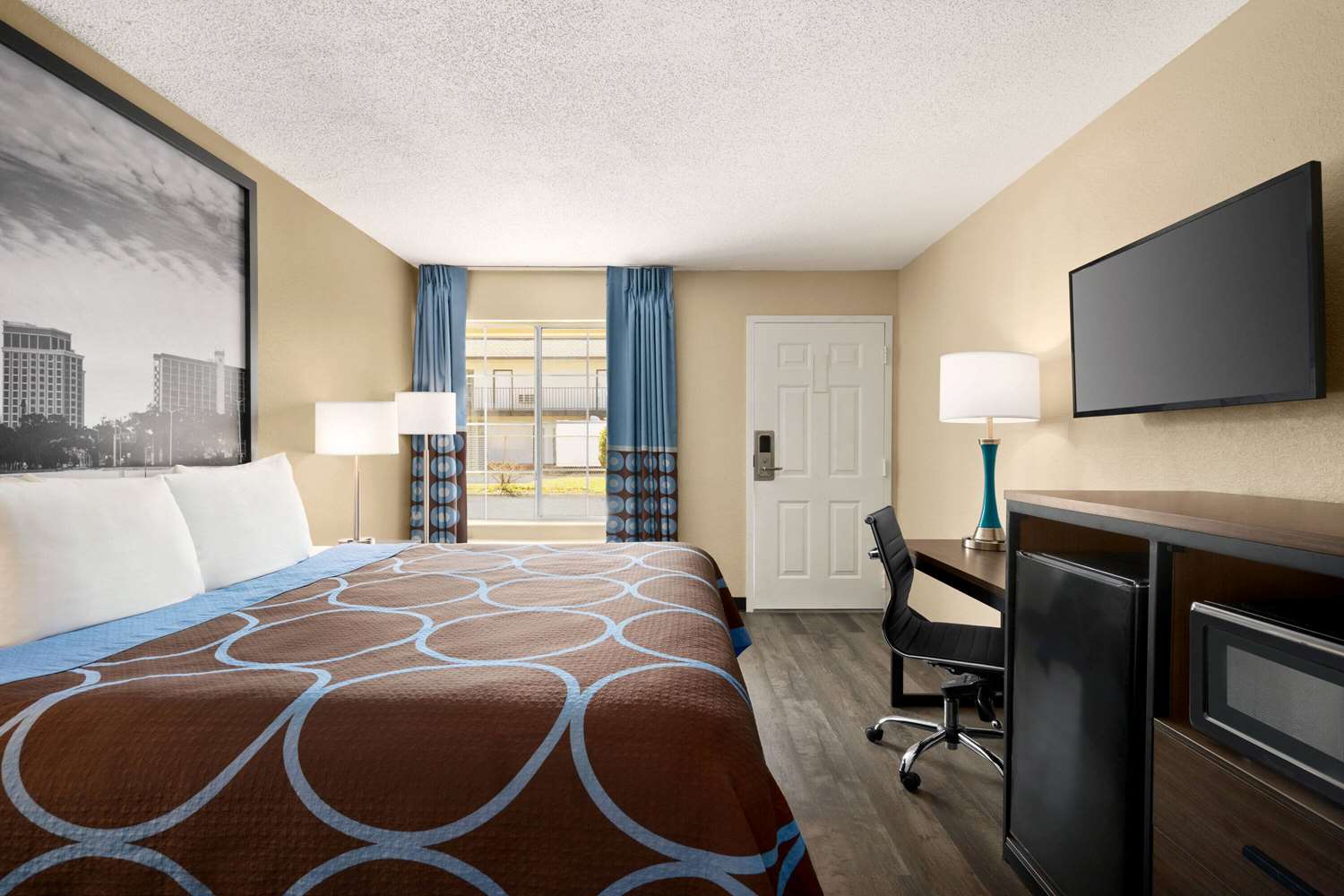 SUPER 8 BY WYNDHAM GULFPORT NEAR BI