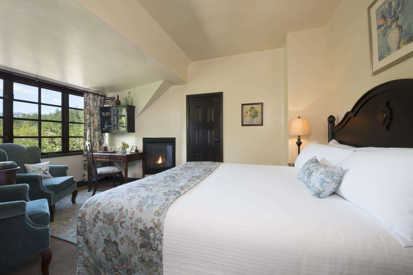 BENBOW INN