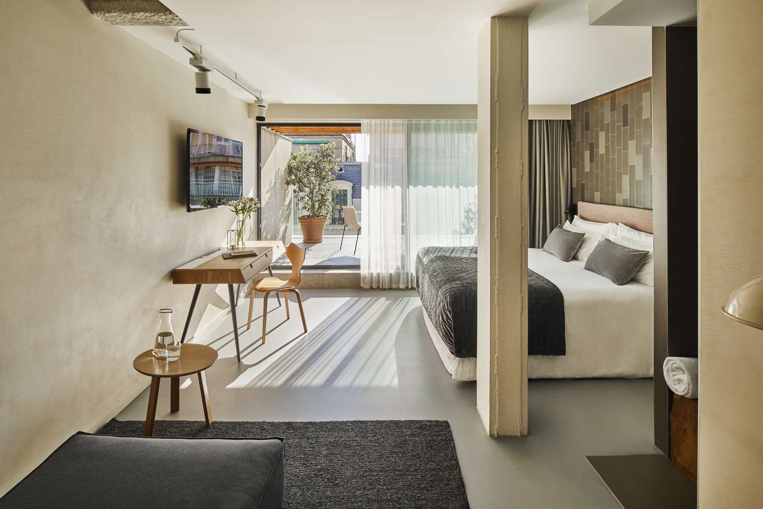 OHLA EIXAMPLE BARCELONA