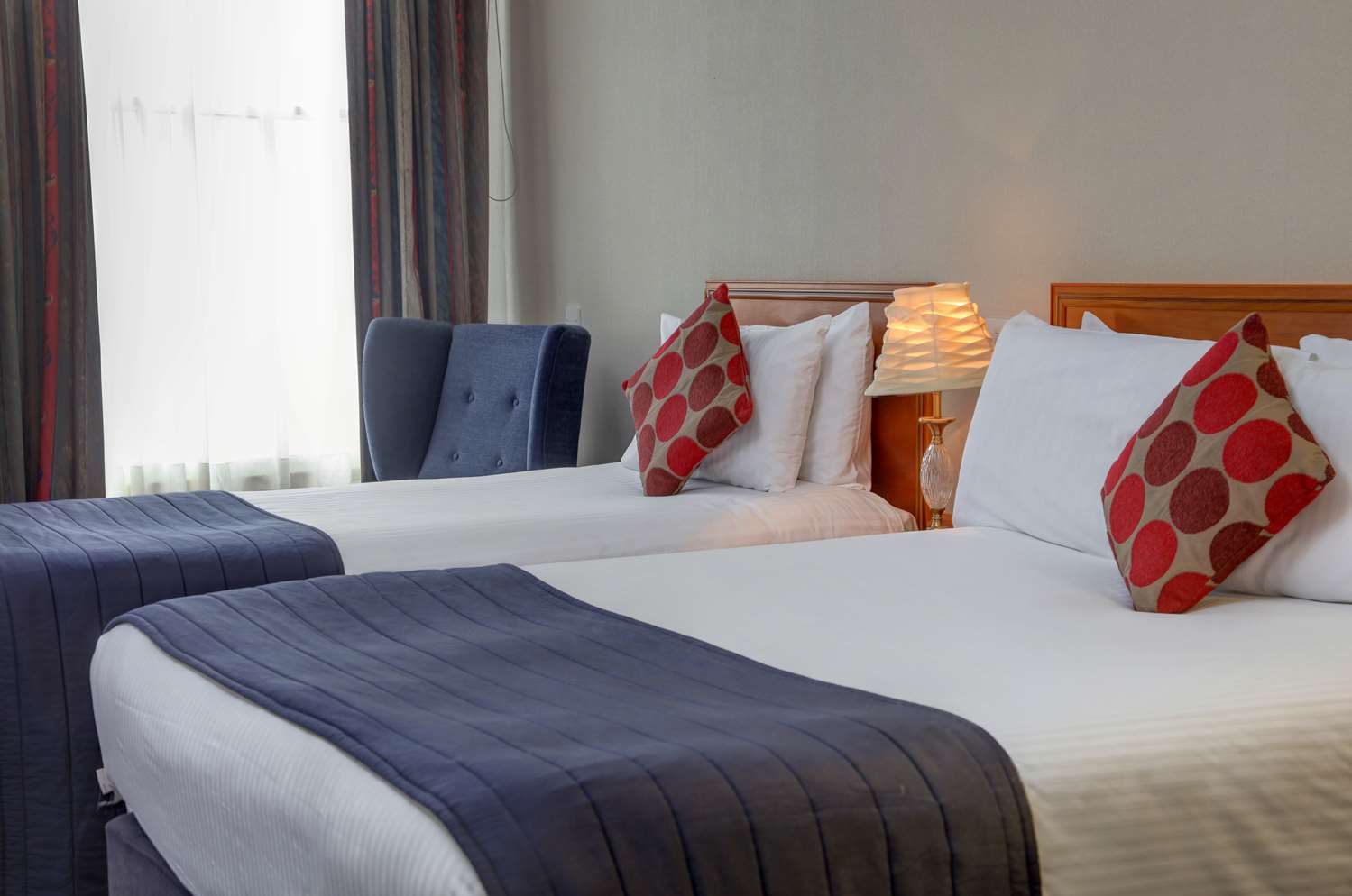 NEW CONTINENTAL HOTEL