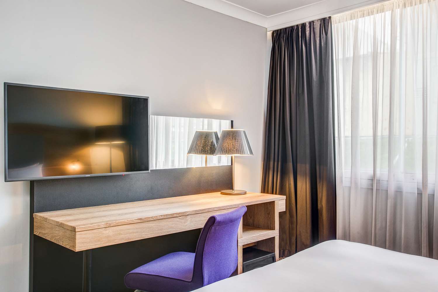 RADISSON HOTEL LONDON HEATHROW