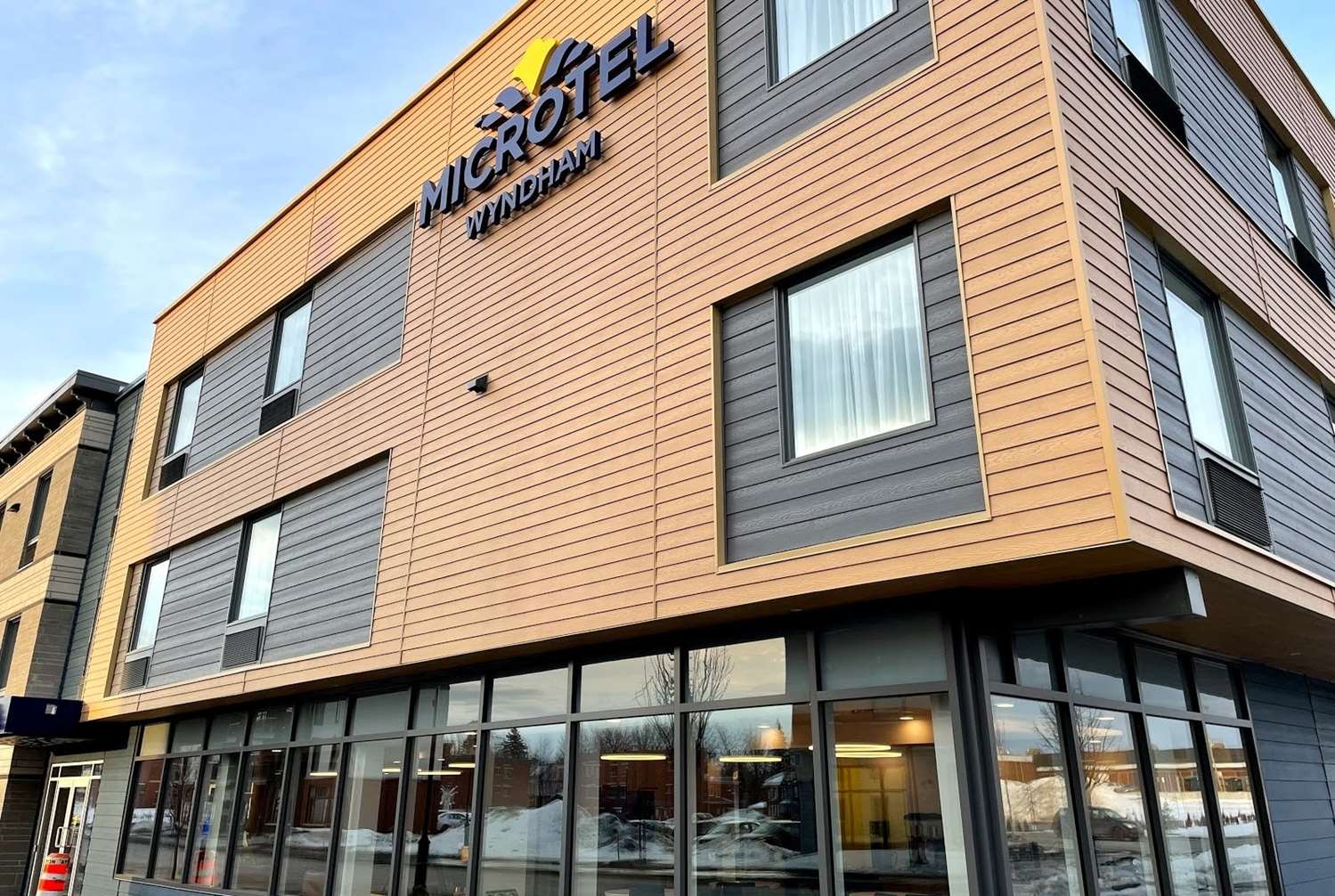 MICROTEL LAC-MEGANTIC