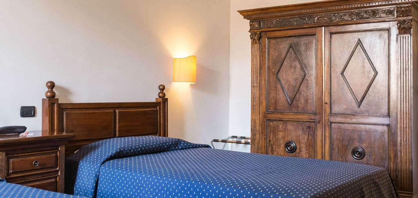 HOTEL TITANO
