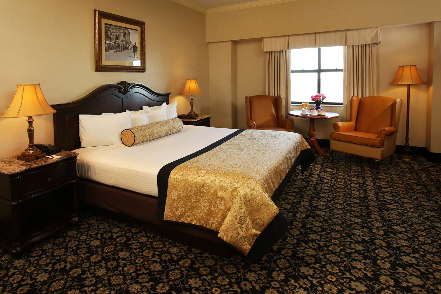 THE CLARIDGE HOTEL