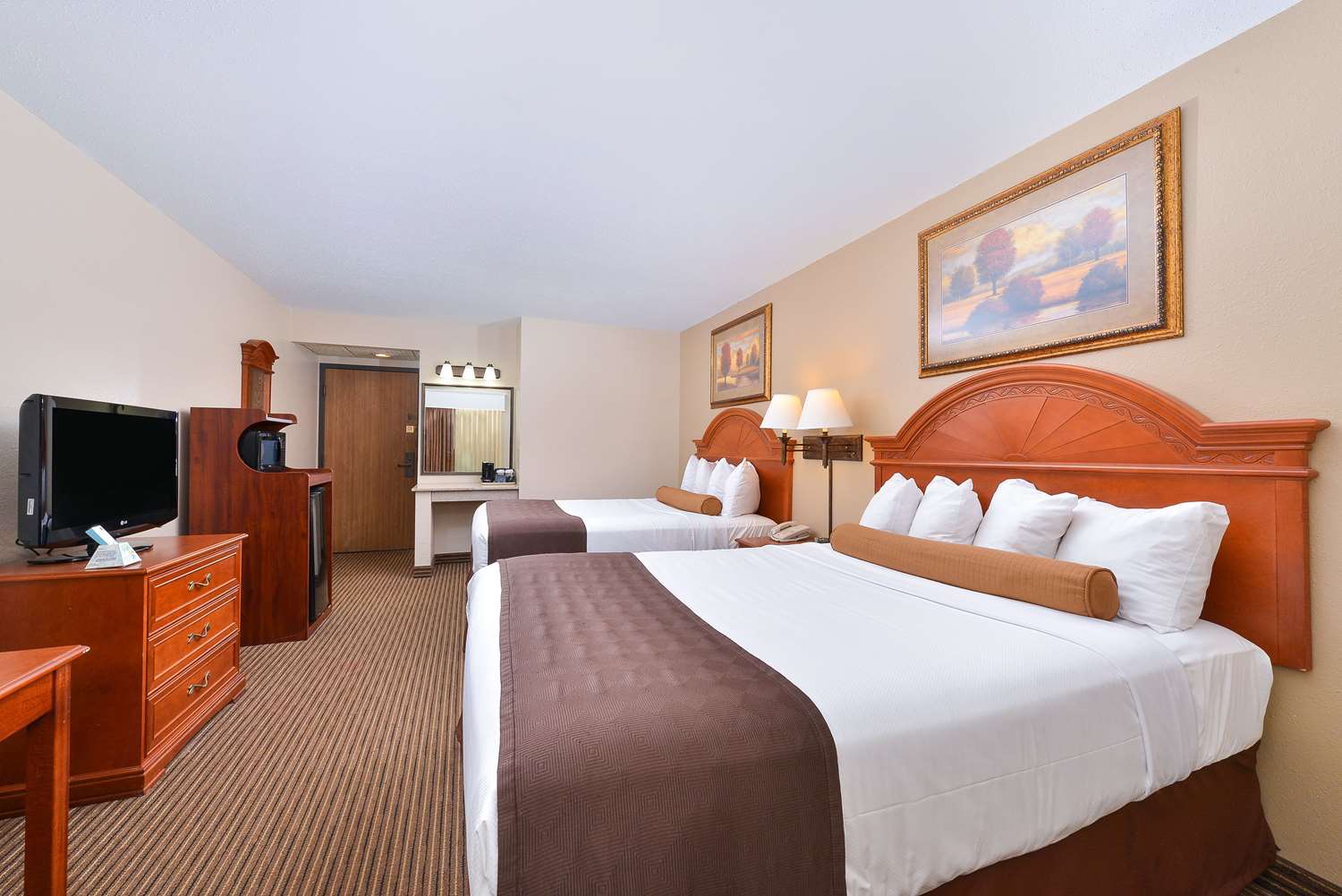 REVEL HOTEL MINOT