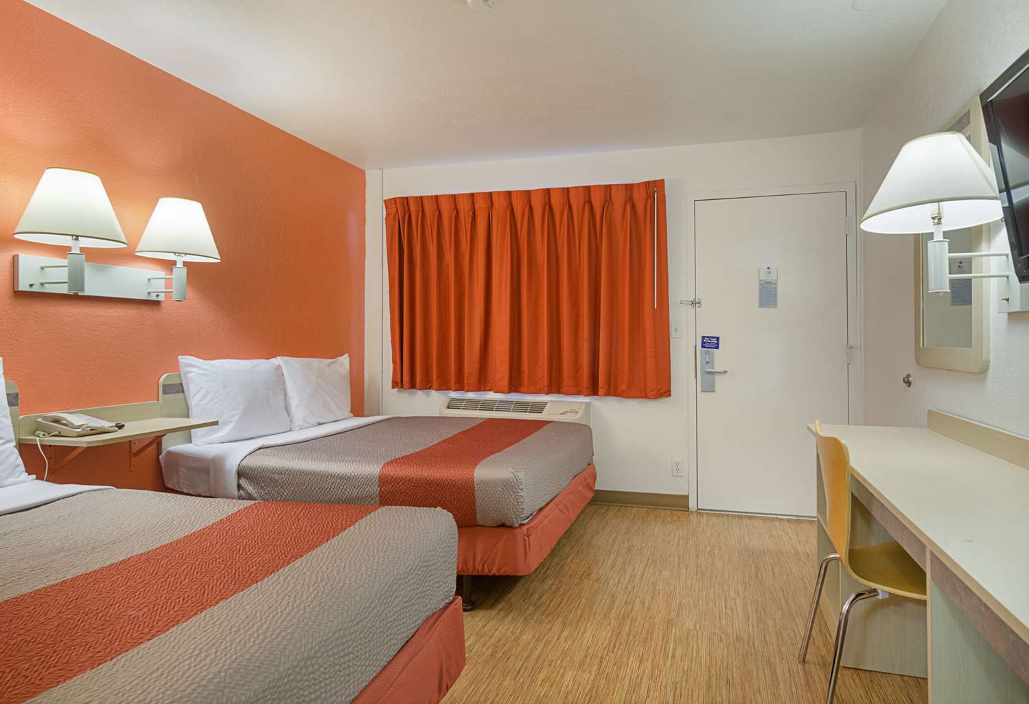 Motel 6 Topeka Northwest