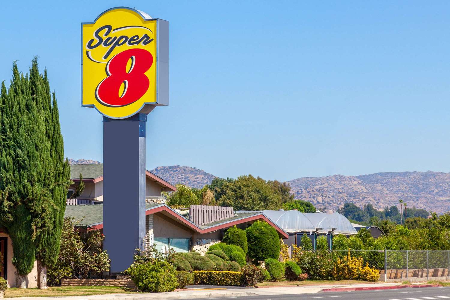Super 8 Canoga Park