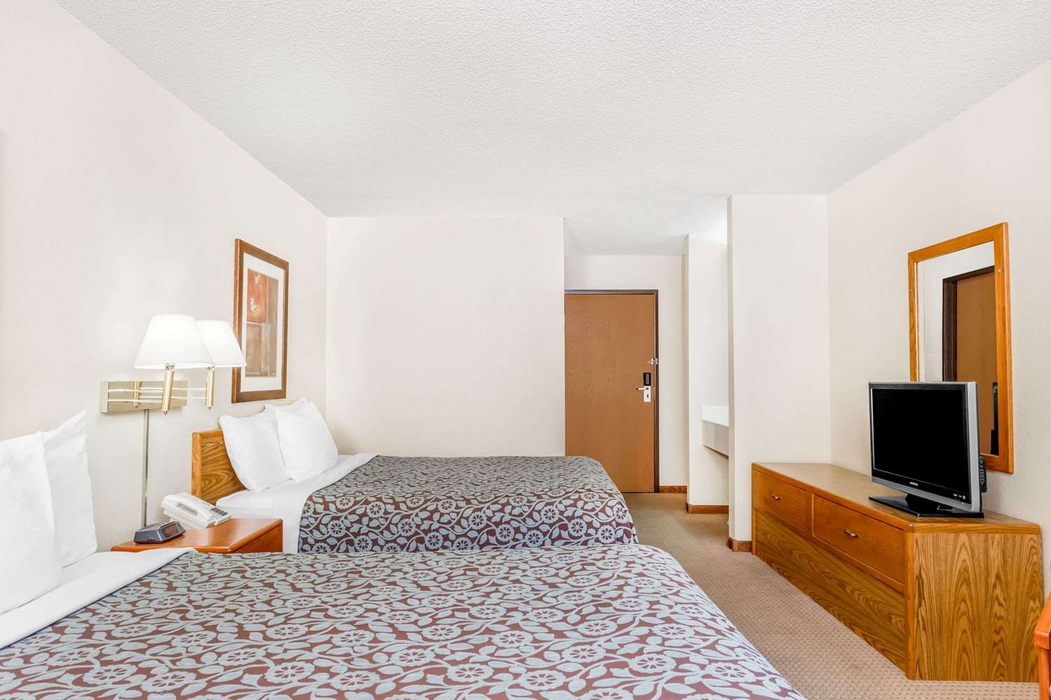 Days Inn by Wyndham Iron Mountain
