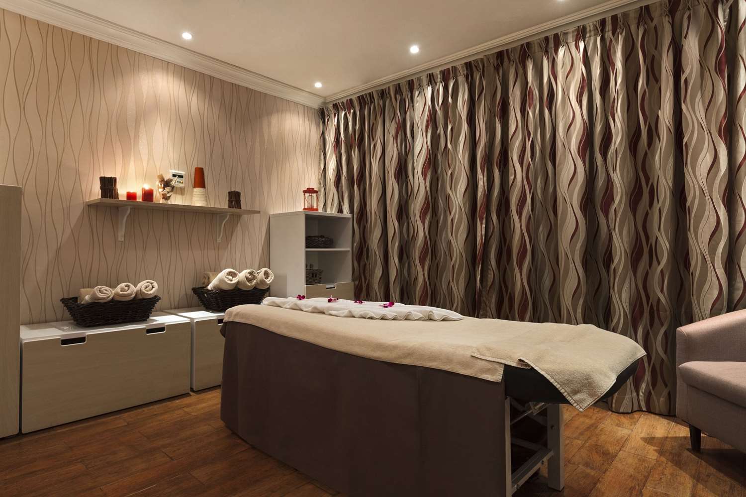 Ramada Hotel and Suites Ajman