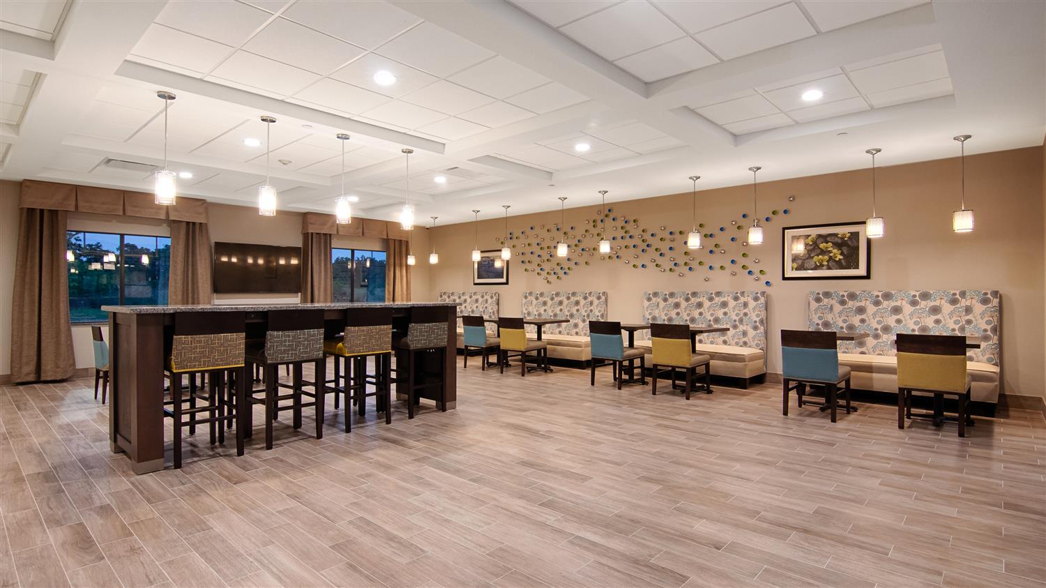 Best Western Plus College Station Inn & Suites
