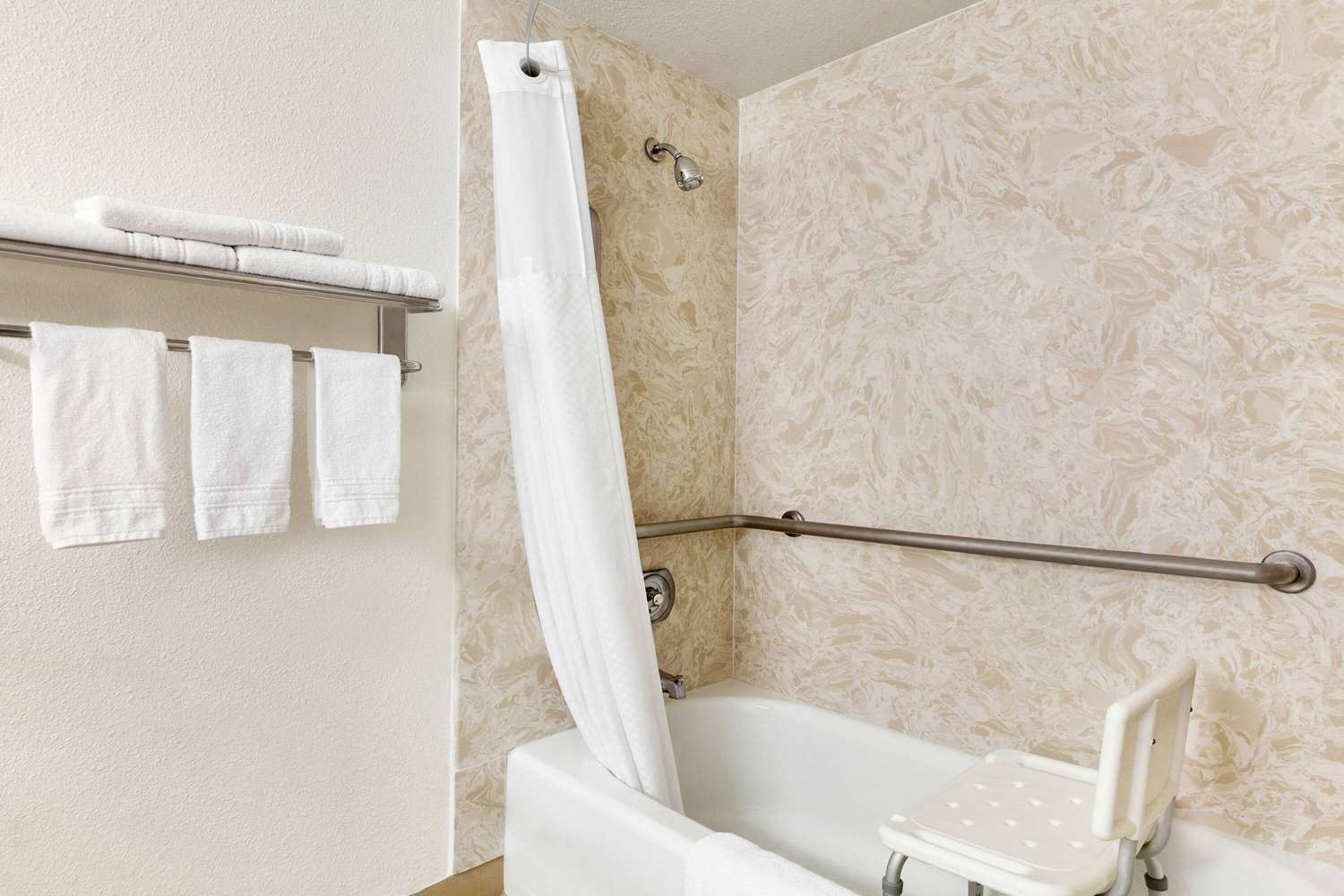 RAMADA BY WYNDHAM ARCATA