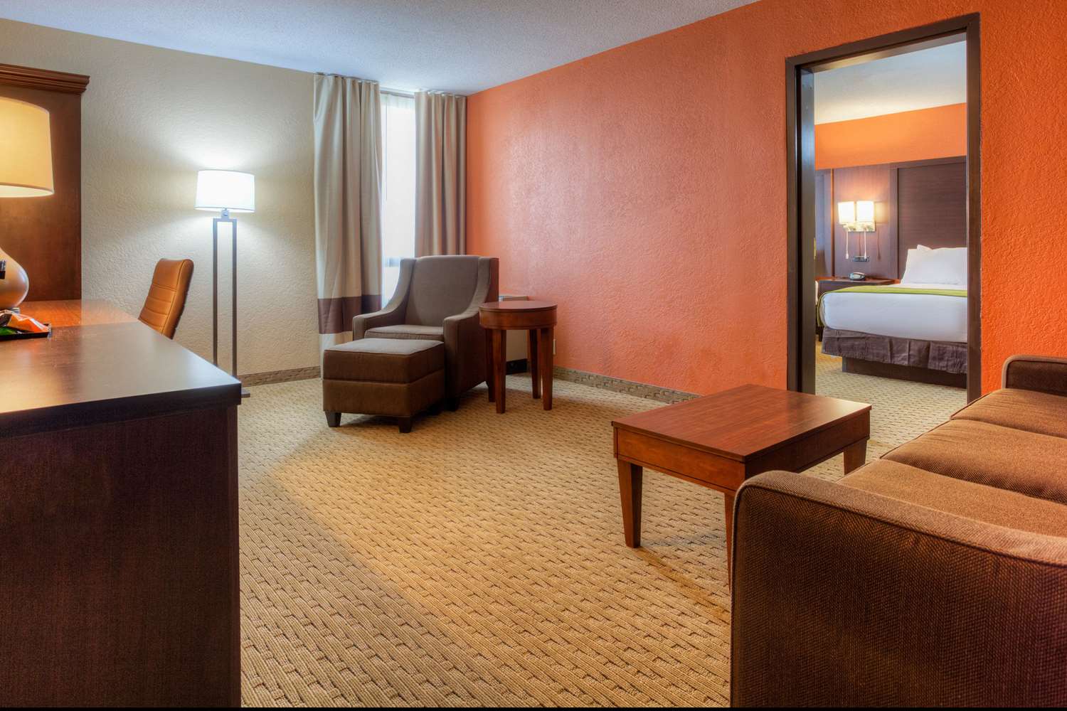 COMFORT INN AND SUITES EVANSVILLE A