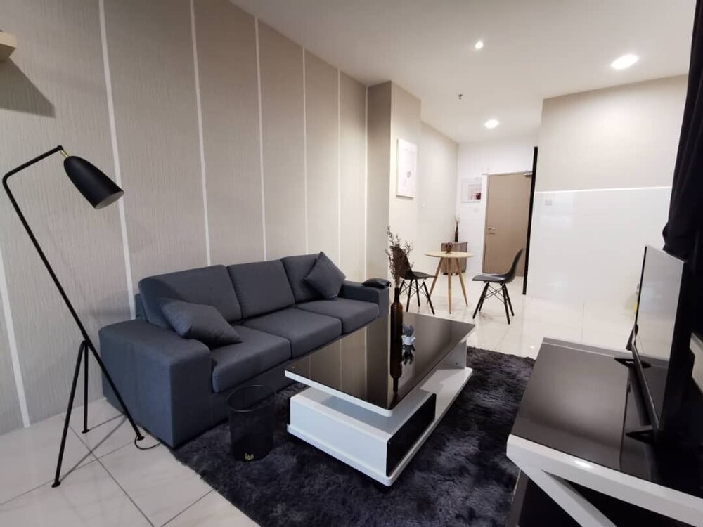 Manhattan Suite ITCC Penampang
