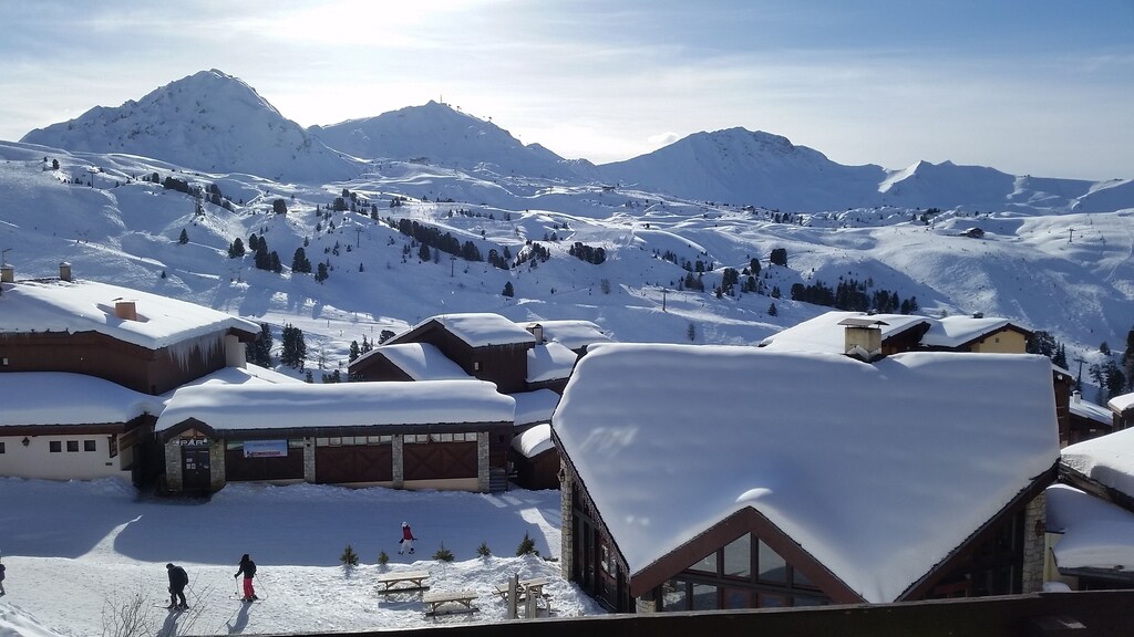 Belle Plagne, 2 rooms, at the foot of the slopes, south-facing balcony