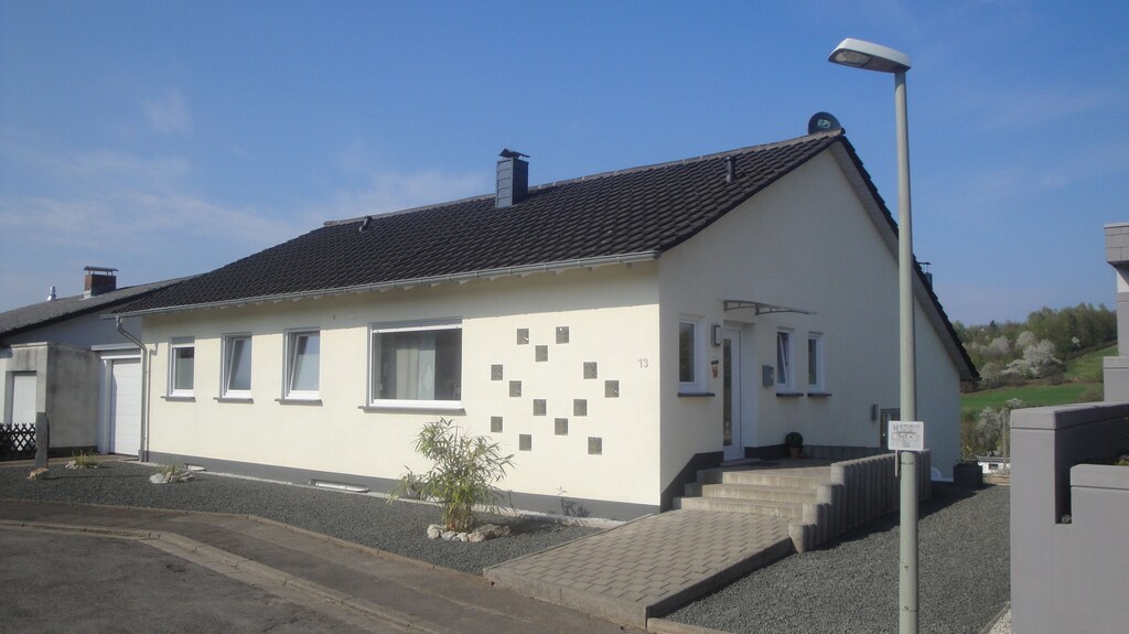 House Flair for up to 10 people in the best quiet location, plenty of space for comfort