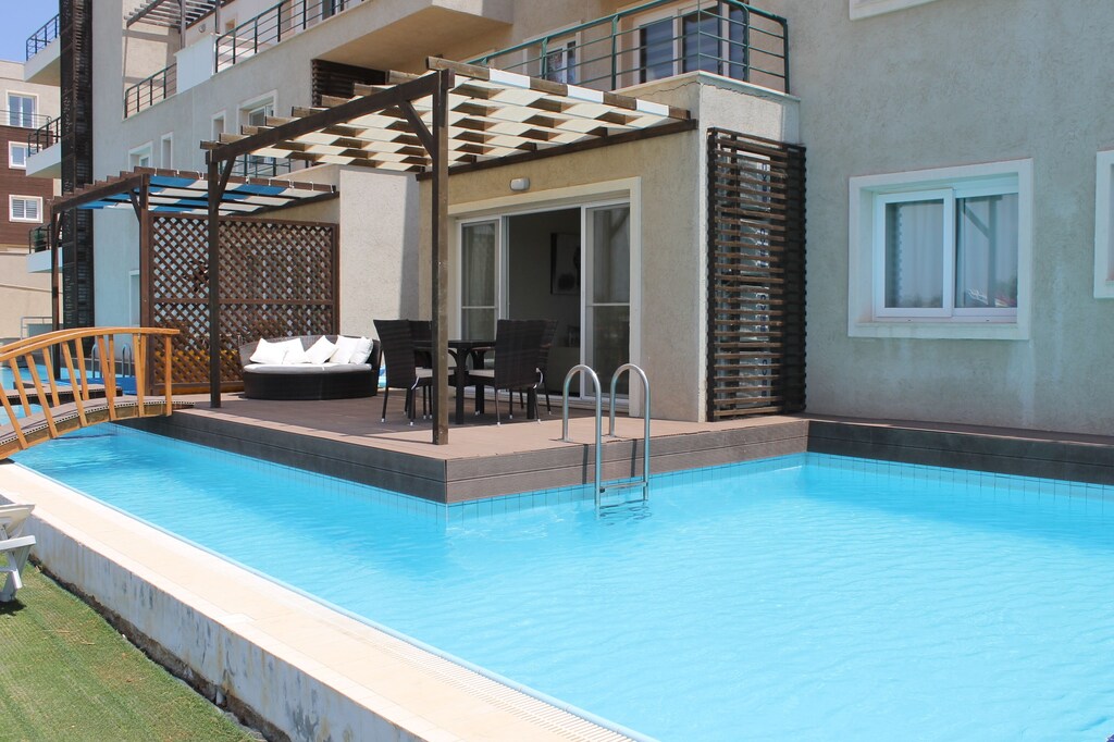 Luxury Apartment With Private Pool, Offers Beach, Sea And Mountain Views