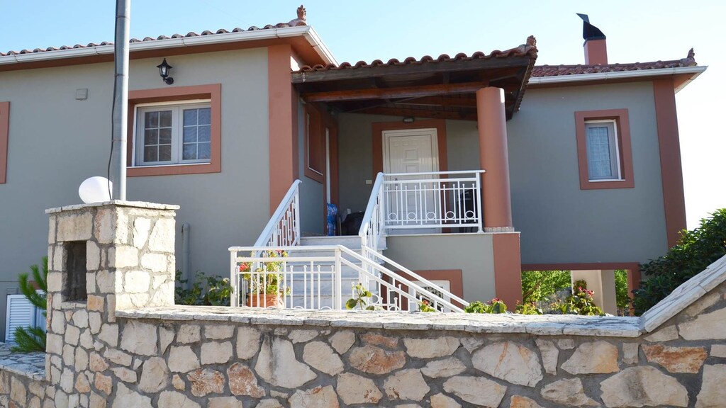 Beautiful house in a quiet area of Zakynthos 120 square meters ΑΜΑ 00000306425