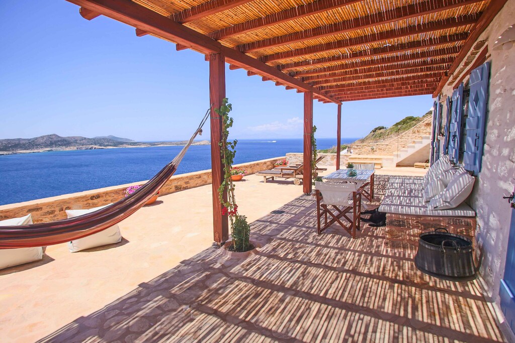 *Sunset Vibes* enjoy breathtaking 180+ degree sea views & luminous sky
