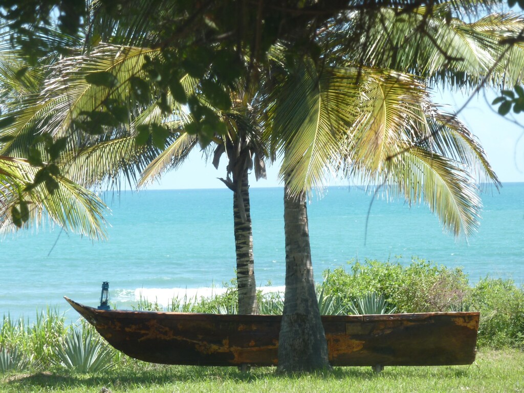 TRUE PARADISE - Villa mit ihrem einsamen Strand nach Sansibar, Hotelservice.