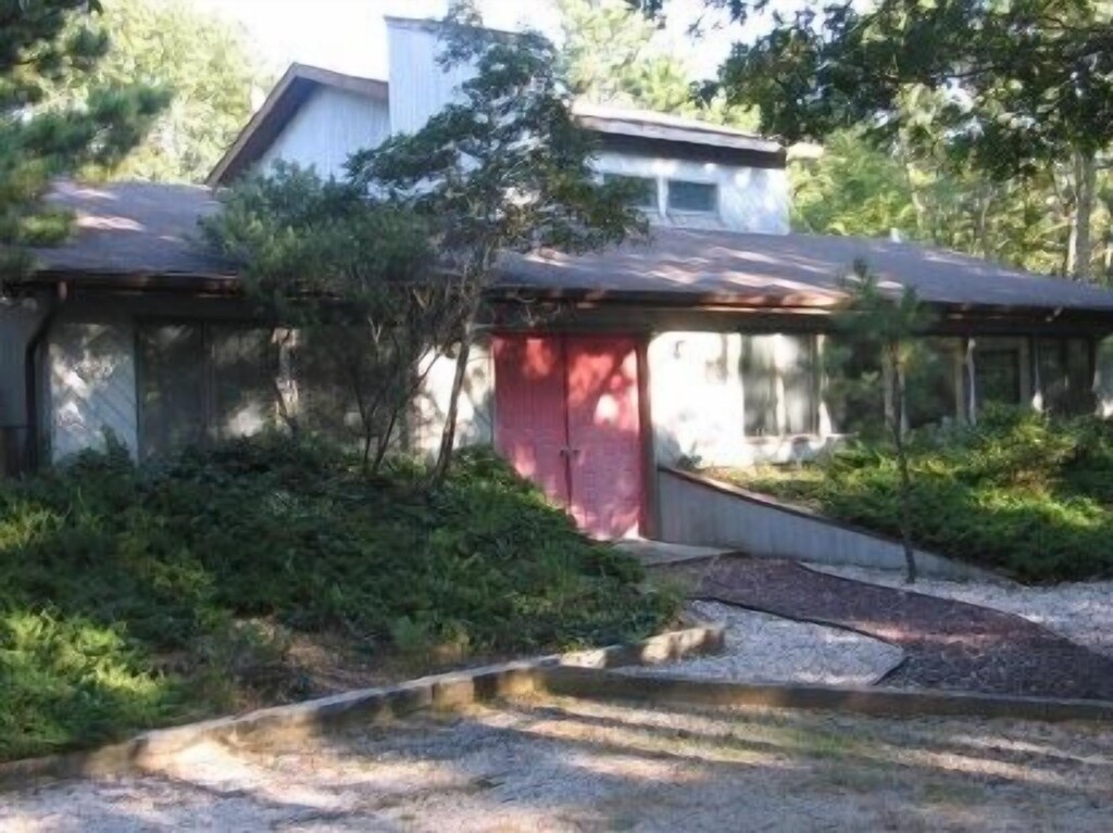 Fabulous Family Friendly Quogue Retreat ~~~