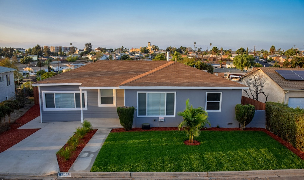 Spacious 5 BR Centrally Located Close to Downtown!
