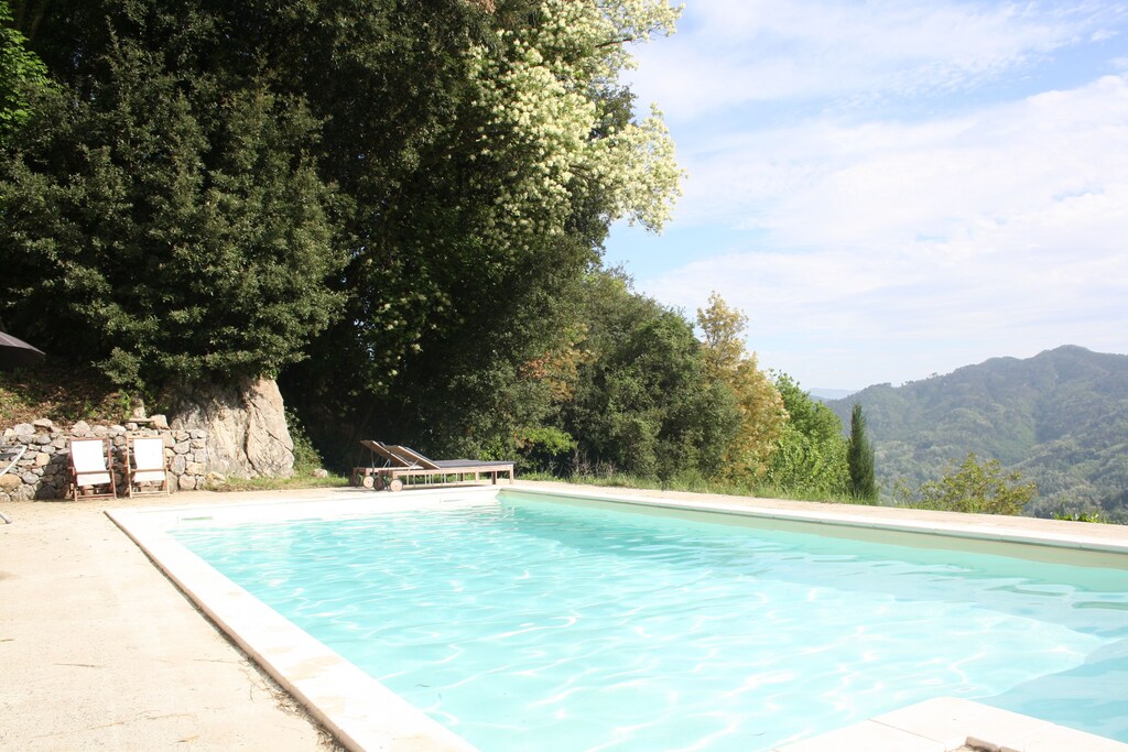 200 year old family home with private swimming pool