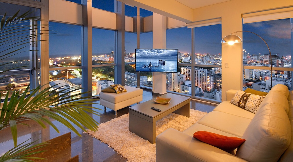 Spectacular 2 bedrooms Penthouse with River and Sunrise view