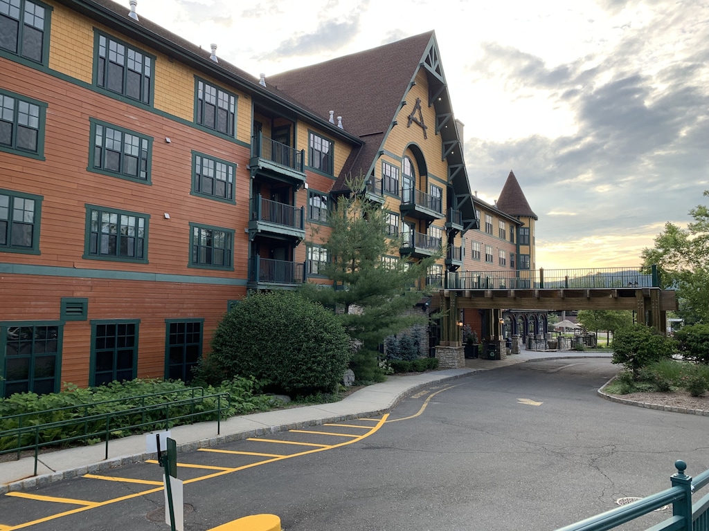 Comfy Studio at the Appalachian building - Mountain Creek Resort, Vernon, NJ
