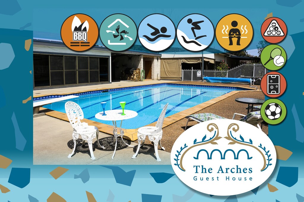 The Arches
<< Upper Hunter Getaway >>
Large Entertainment Living
& Relaxation. 