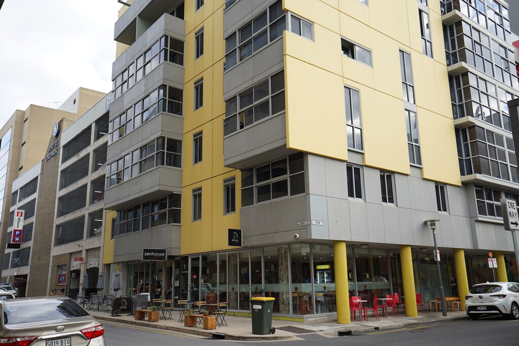 2 Bedroom in heart of CBD