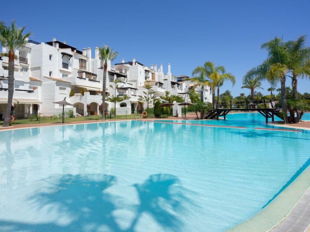Apartment Las Adelfas in Marbella - 8 persons, 3 bedrooms