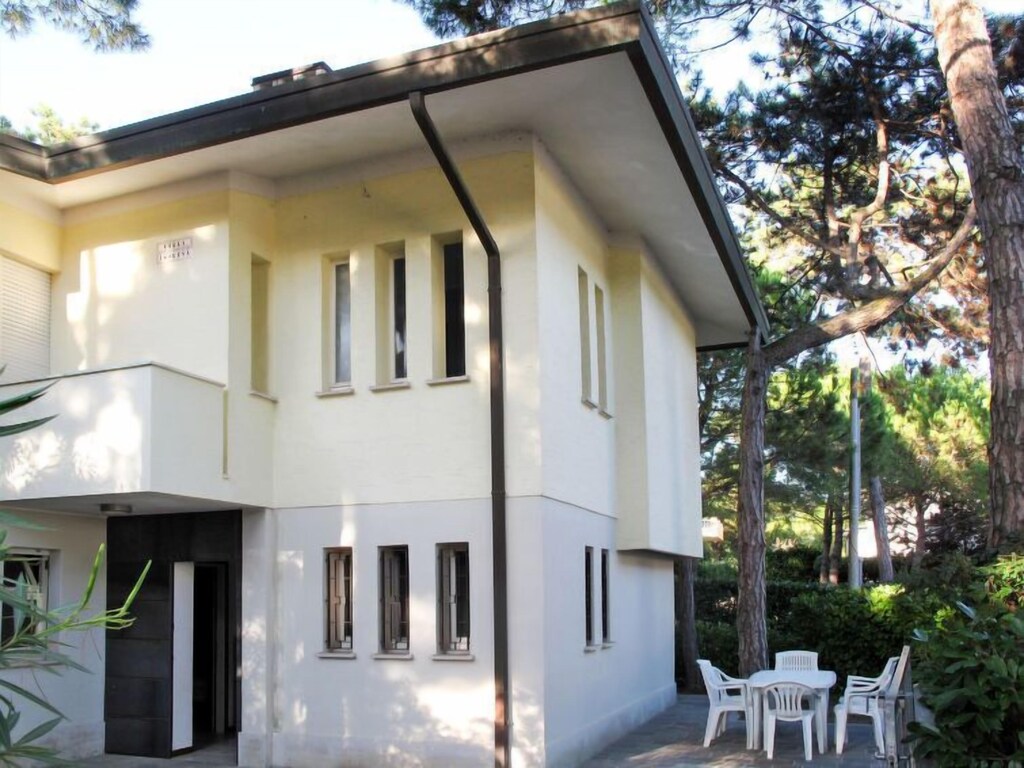 Apartment Villa Isolina (LIG630) in Lignano Pineta - 7 persons, 2 bedrooms
