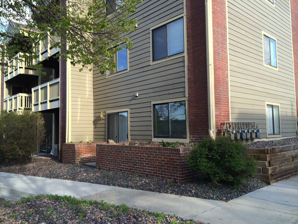 Ground Level Arvada West Condo