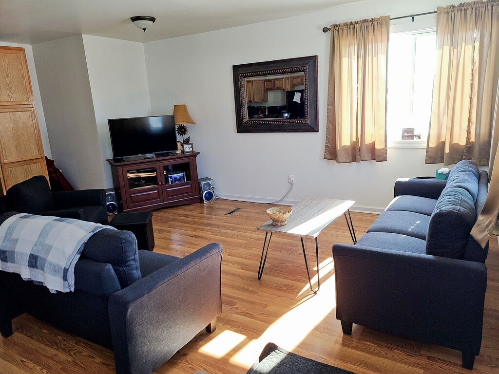 3 Bedroom, 1 bathroom ranch style house 3 blocks from snowmobile/ATV trail