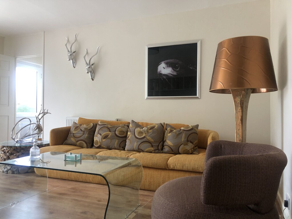 A 3 bed Countryside property located on private grounds of The Ridge Manor House