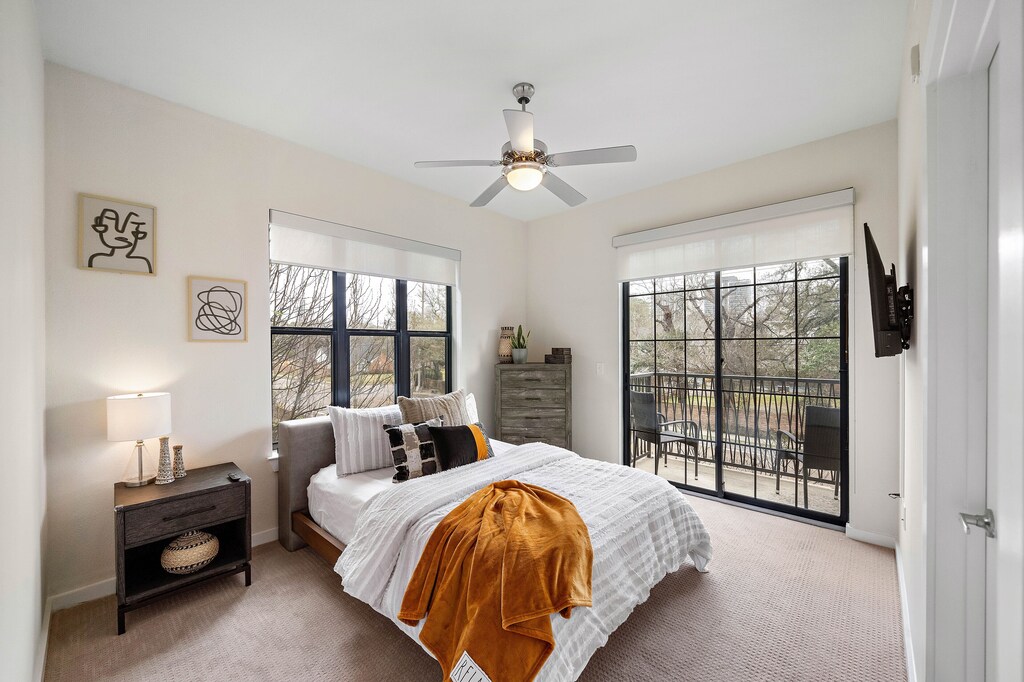 ⭐️Galleria, Luxury 2br w/ Pool & Gym