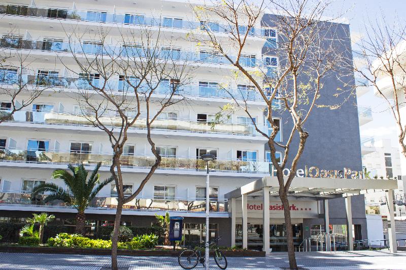 Hotel Oasis Park