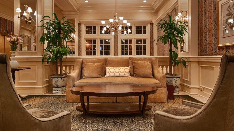Le Meridien St. Louis Downtown