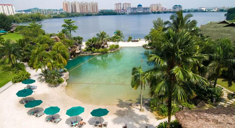 Philea Mines Beach Resort