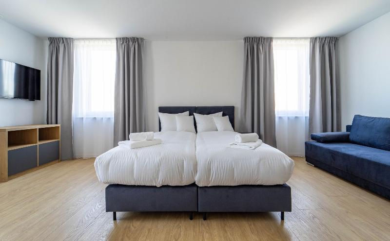 Milo Aparthotel