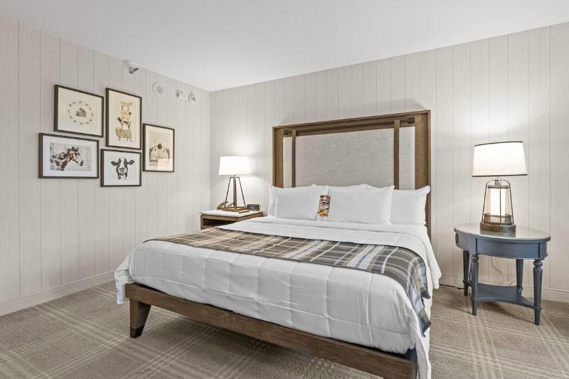 Knotts Berry Farm Hotel