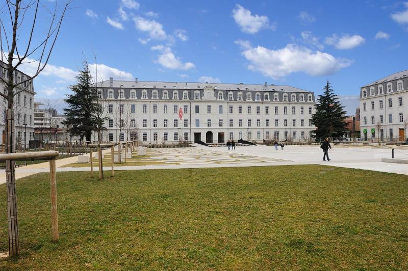 Residhome Grenoble Caserne De Bonne