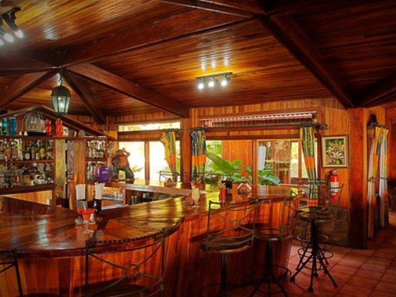 Fonda Vela 