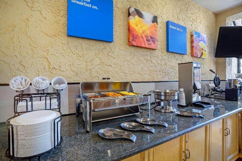 Wyndham Garden Newark Fremont / Silicon Valley